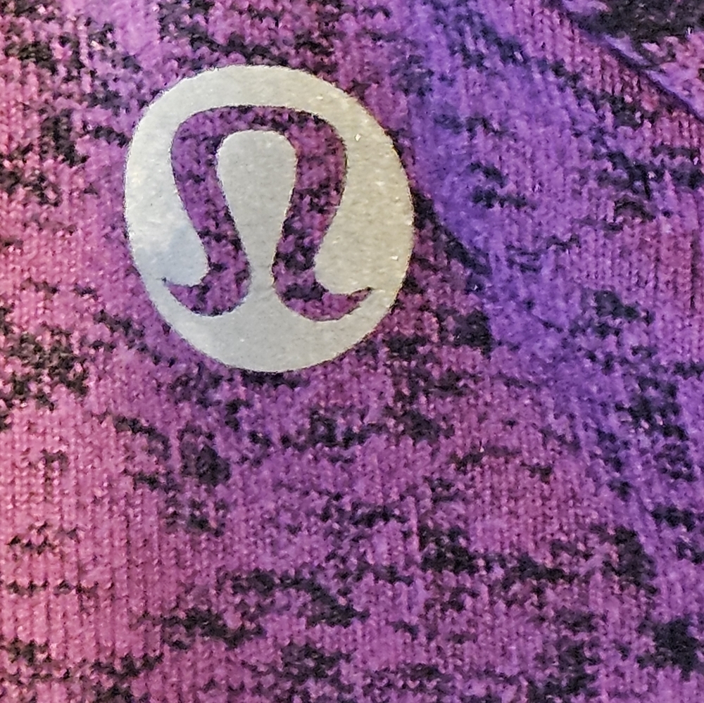 Lululemon Bundle of Three Shelf-bra Tanks, Sz. 8 - Picture 6 of 10